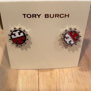 *Tory Burch* two tone stud earrings 😍